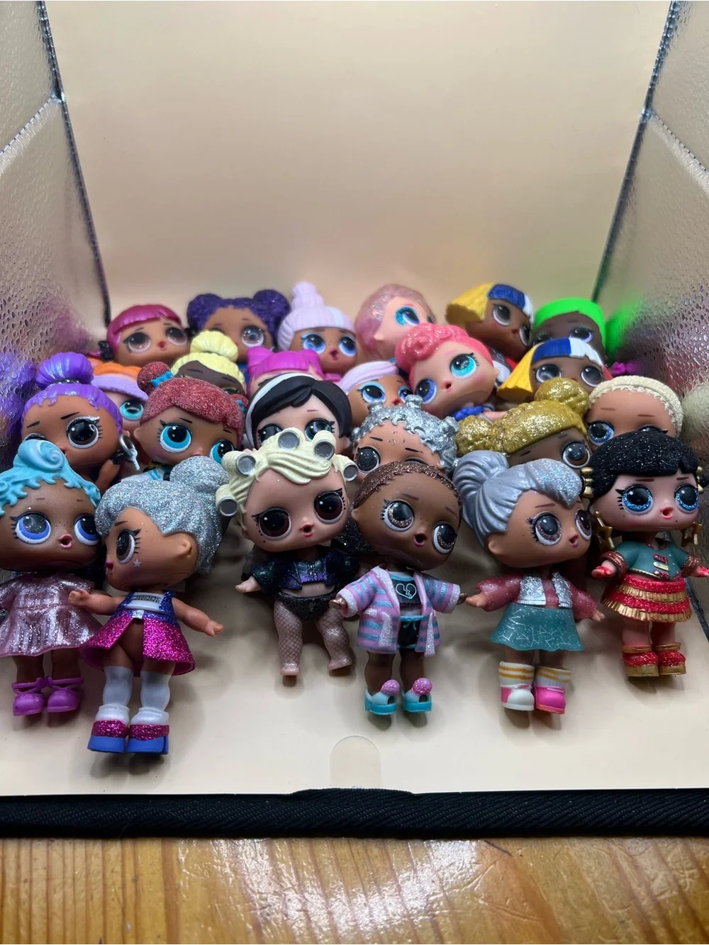 LOL Surprise Dolls Assorted Mini Figures - Mixed Colors HUGE LOT